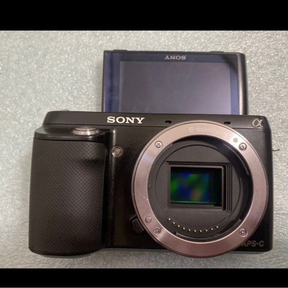 Sony Alpha NEX-F3 16.1MP Digital Camera Black Body Only With Charger And Battery
